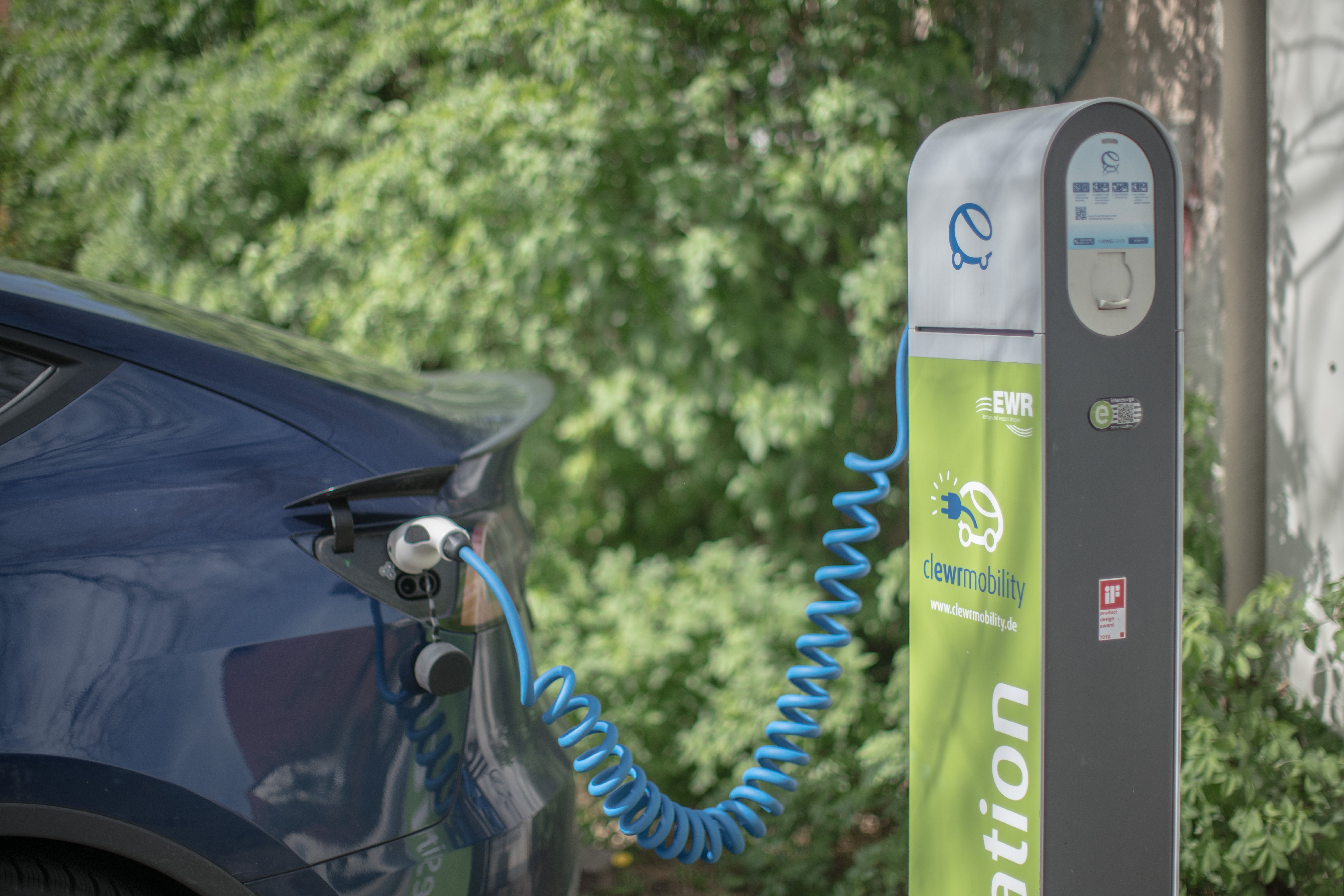 E-Mobil Ladesäule