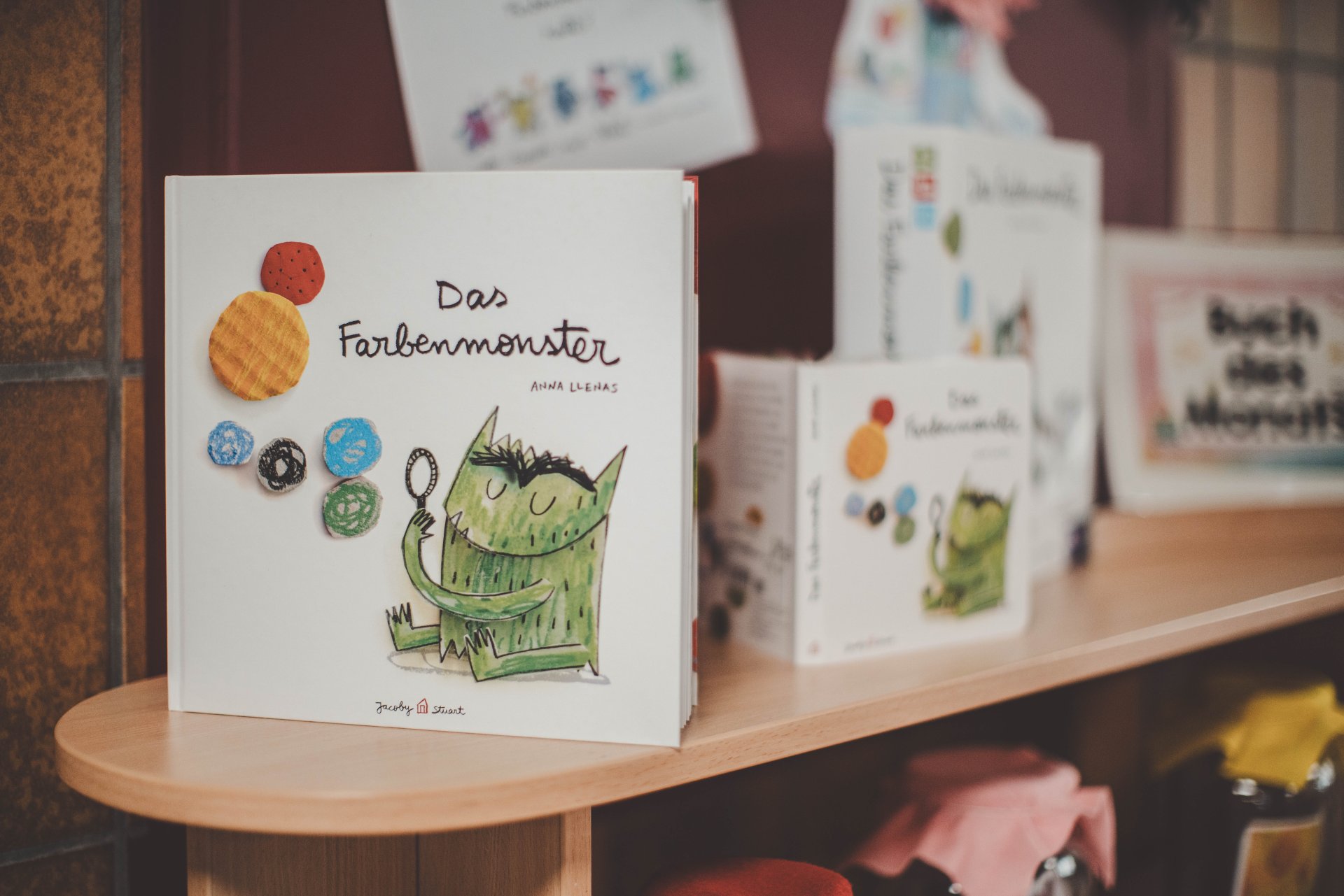 kleine Kinderbücher über das Farbenmonster