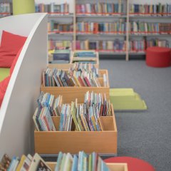 Sachbuch- und Familienbereich