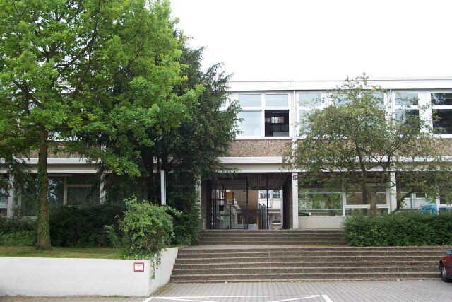 Gymnasium m Römerkastel