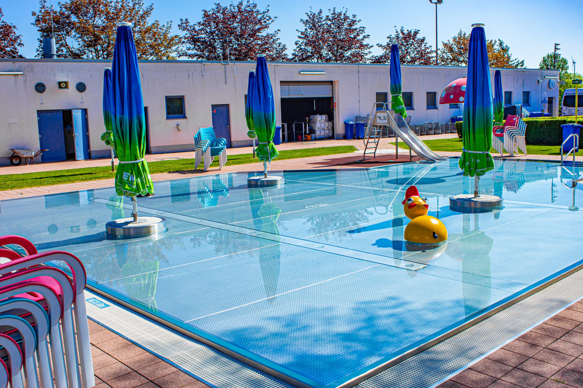 Wartbergbad Schwimmbecken für die Kleinen.
