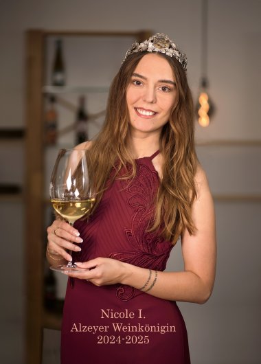 Alzeyer Weinkönigin Nicole I. Alzeyer Weinkönigin Nicole I.