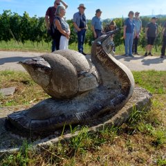 Skulptur einer Weinbergsschnecke