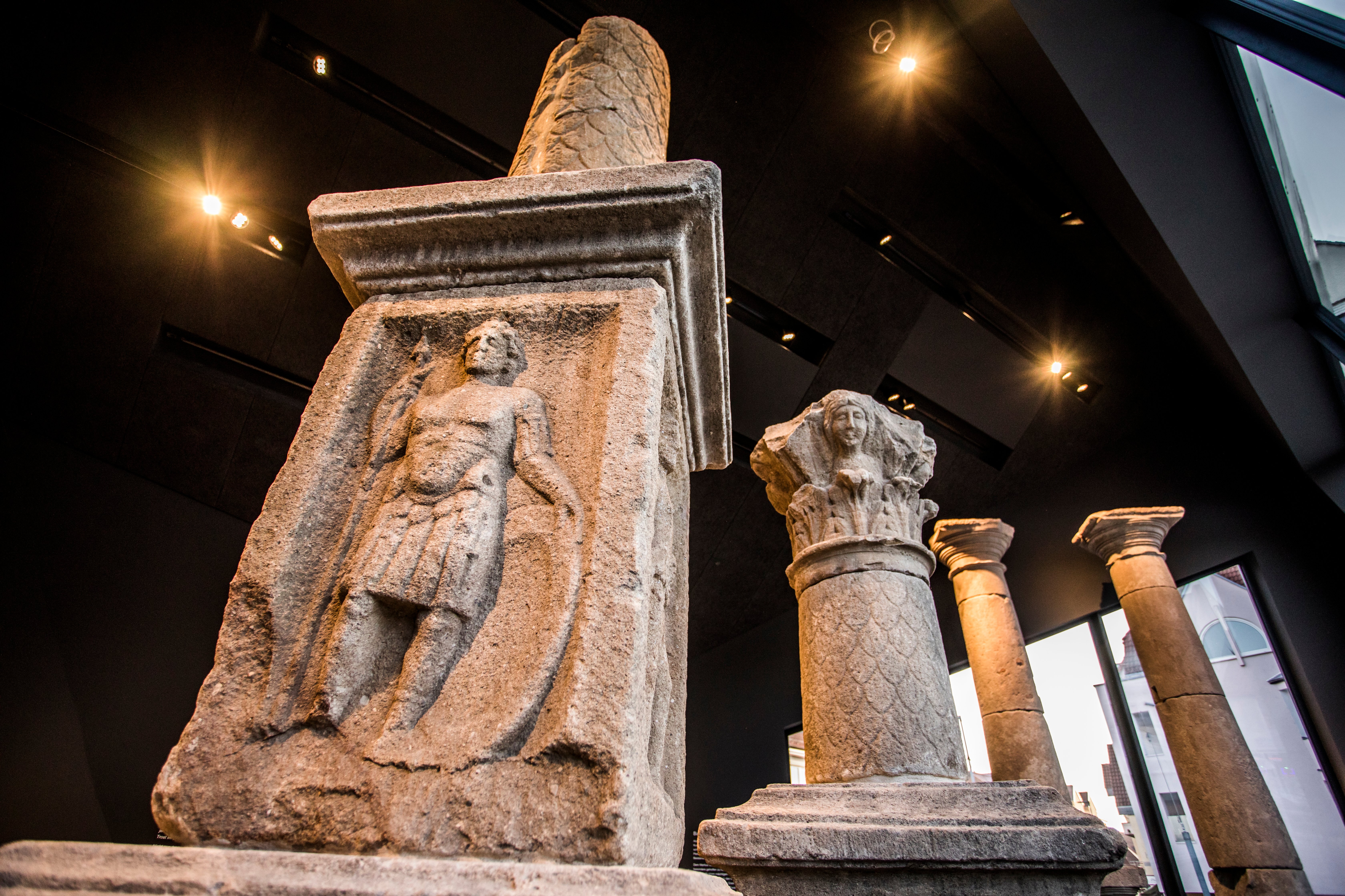 Altar- und Weihensteine Steinhalle