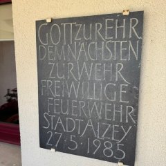 Schild, von Freiwilliger Feuerwehr