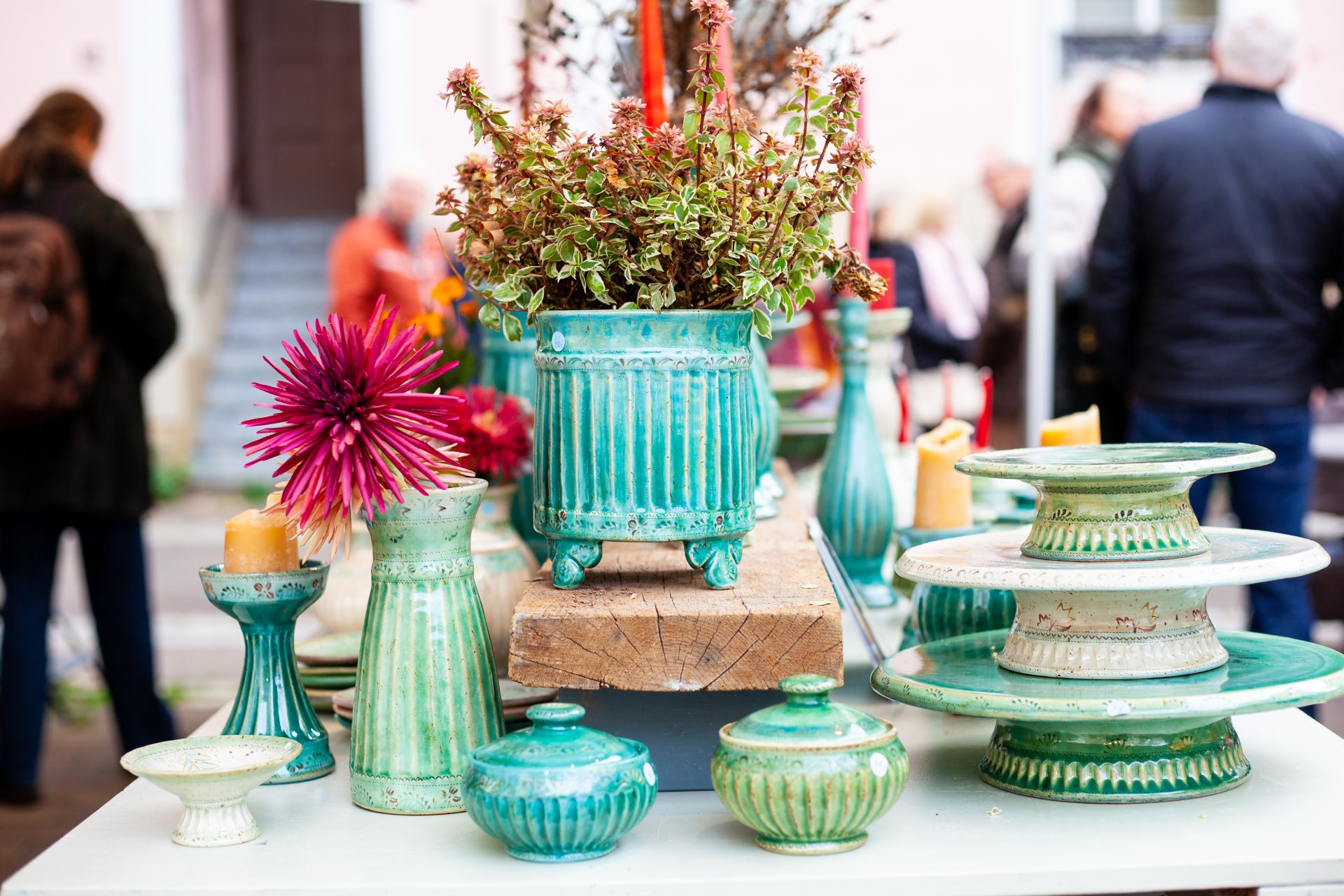 Keramik und Töpferwaren