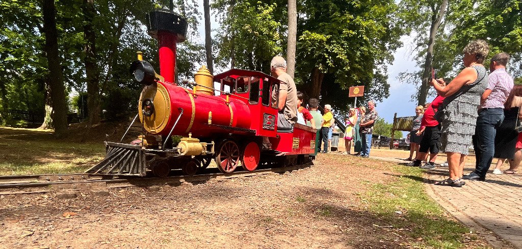 Volker Express