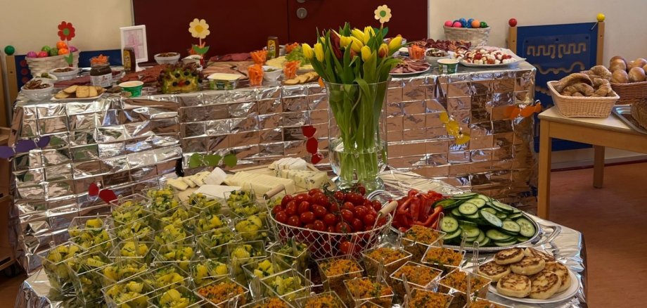 gemeinsames Frühstück mit silber