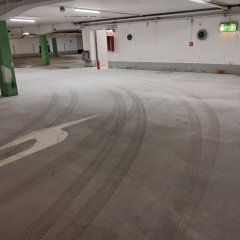 Vandalismus in der Tiefgarage mit Pulverfeuerlöscher