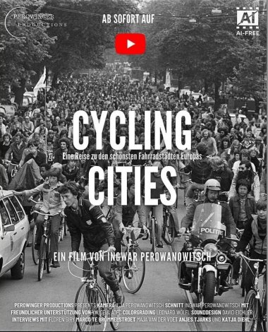 Ein Flyer für einen Film namens "Cycling Cities" mit einer Menschenmenge in schwarz-weiß