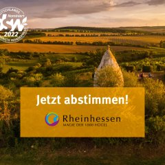 Trullo im Sonnenuntergang mit Schrift: Jetzt abstimmen!