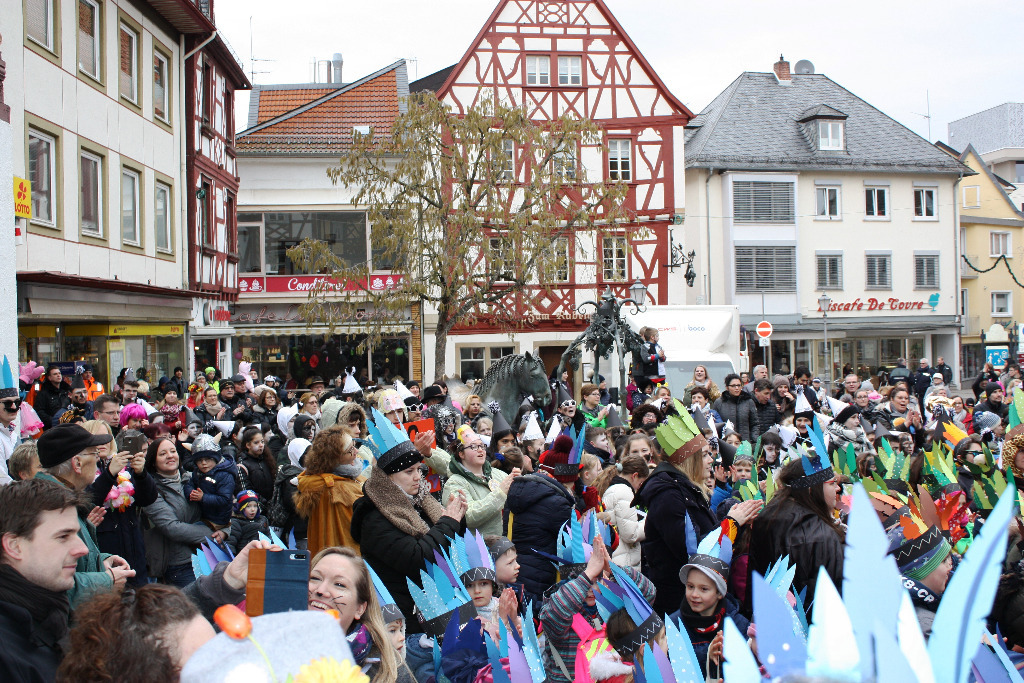 Kinderfastnachtsumzug am Rossmarkt