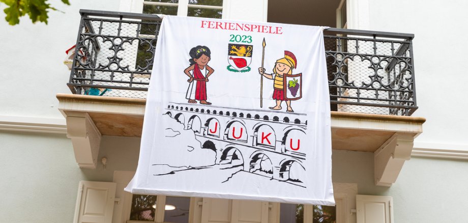 Plakat zu den Ferienspielen im JuKU