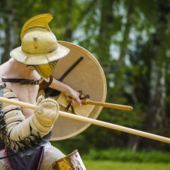 Ein Gladiator mit Ausrüstung