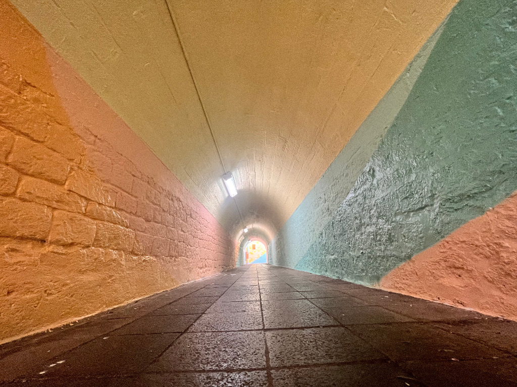 Das Gänsebrückelchen wird frisch bemalt