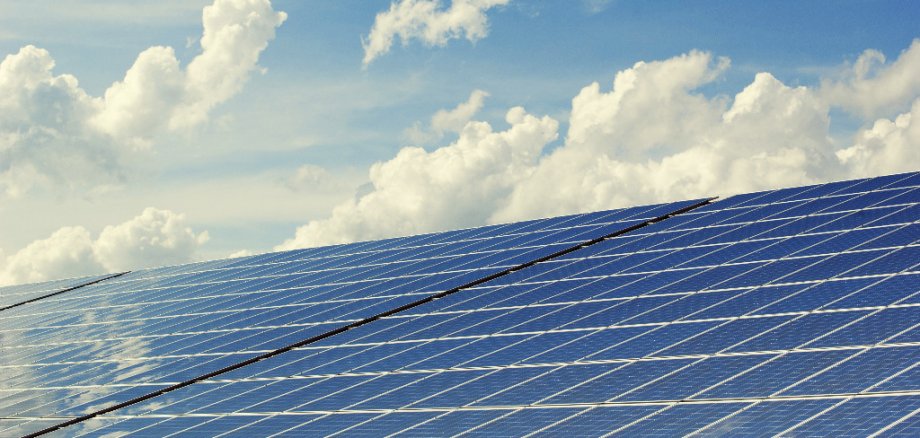 Photovoltaik ist nicht nur für Hausdächer und in Solarparks geeignet.