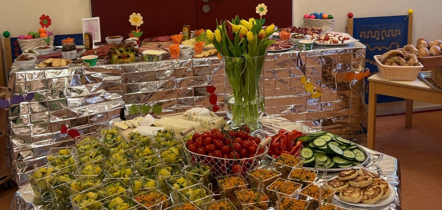 gemeinsames Frühstück mit silber