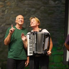 DaCapo Aufführung, Bühne mit Musik