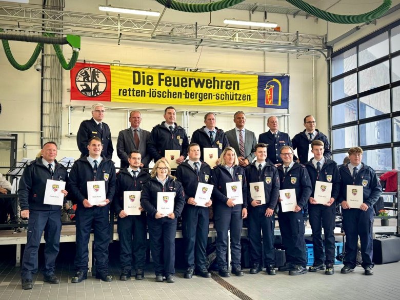 Feuerwehr Alzey, mit Ehrungen