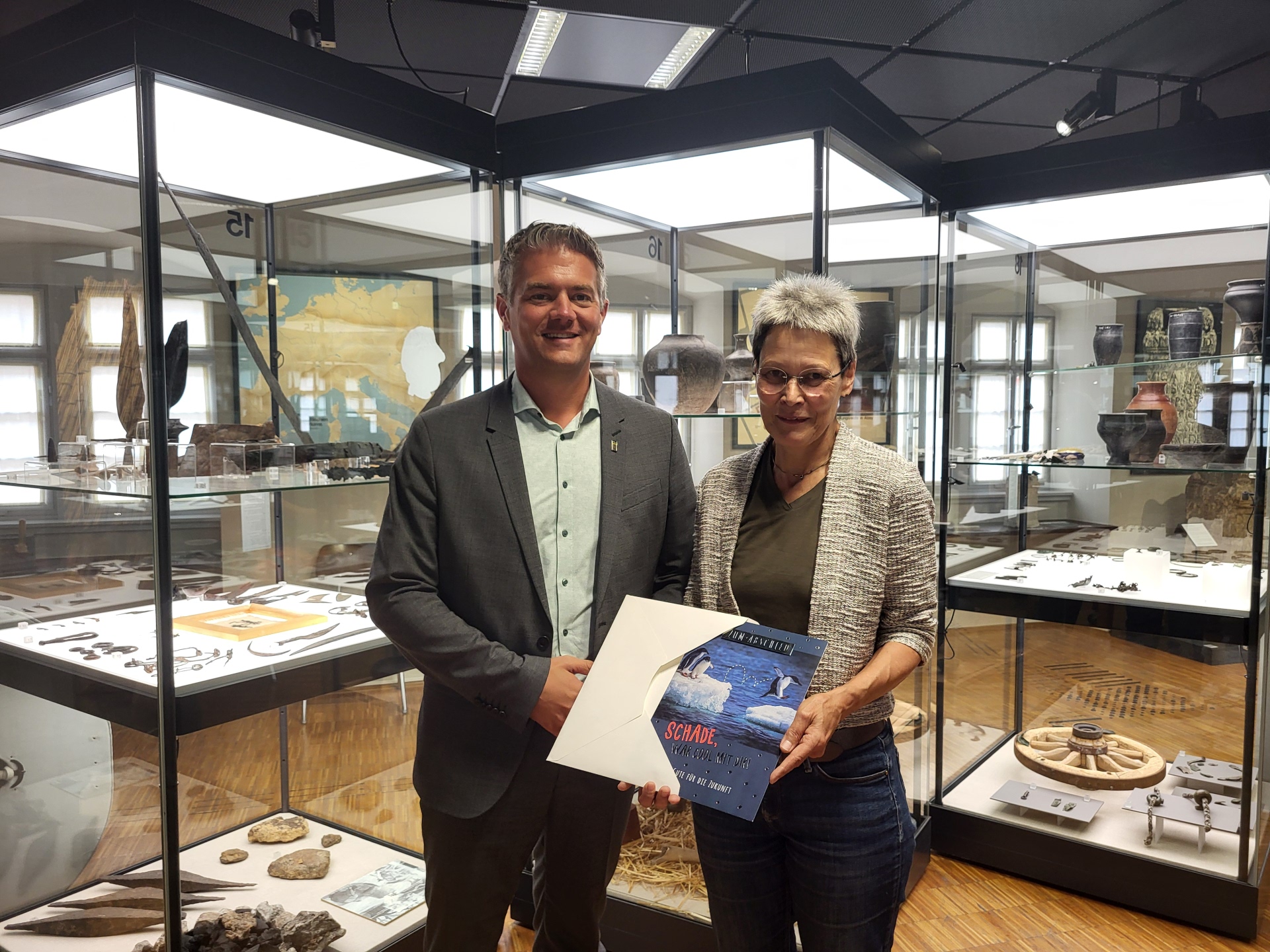 Verabschiedungsfoto, von Längjährigen Mitarbeiterin