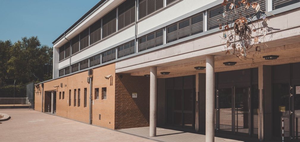 Albert-Schweitzer Schule, von außen.