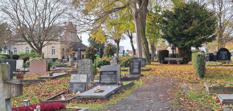 Gräber auf einem Friedhof