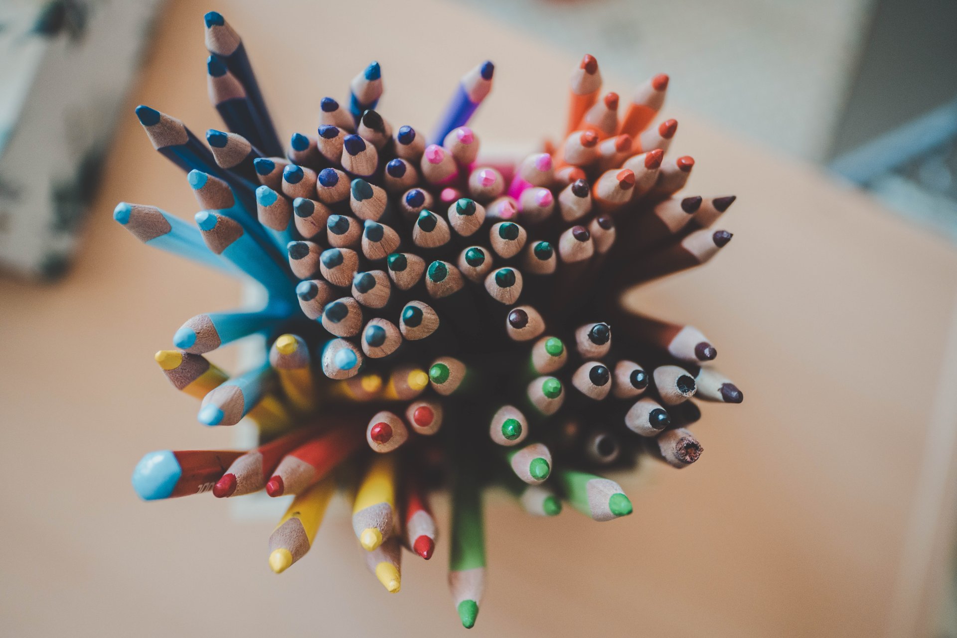 Buntstifte von oben fotografiert