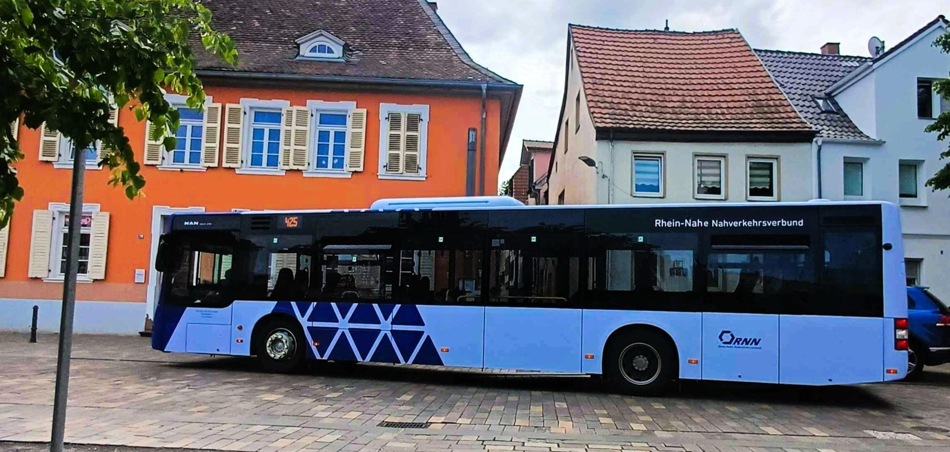 ein Bus am Obermarkt