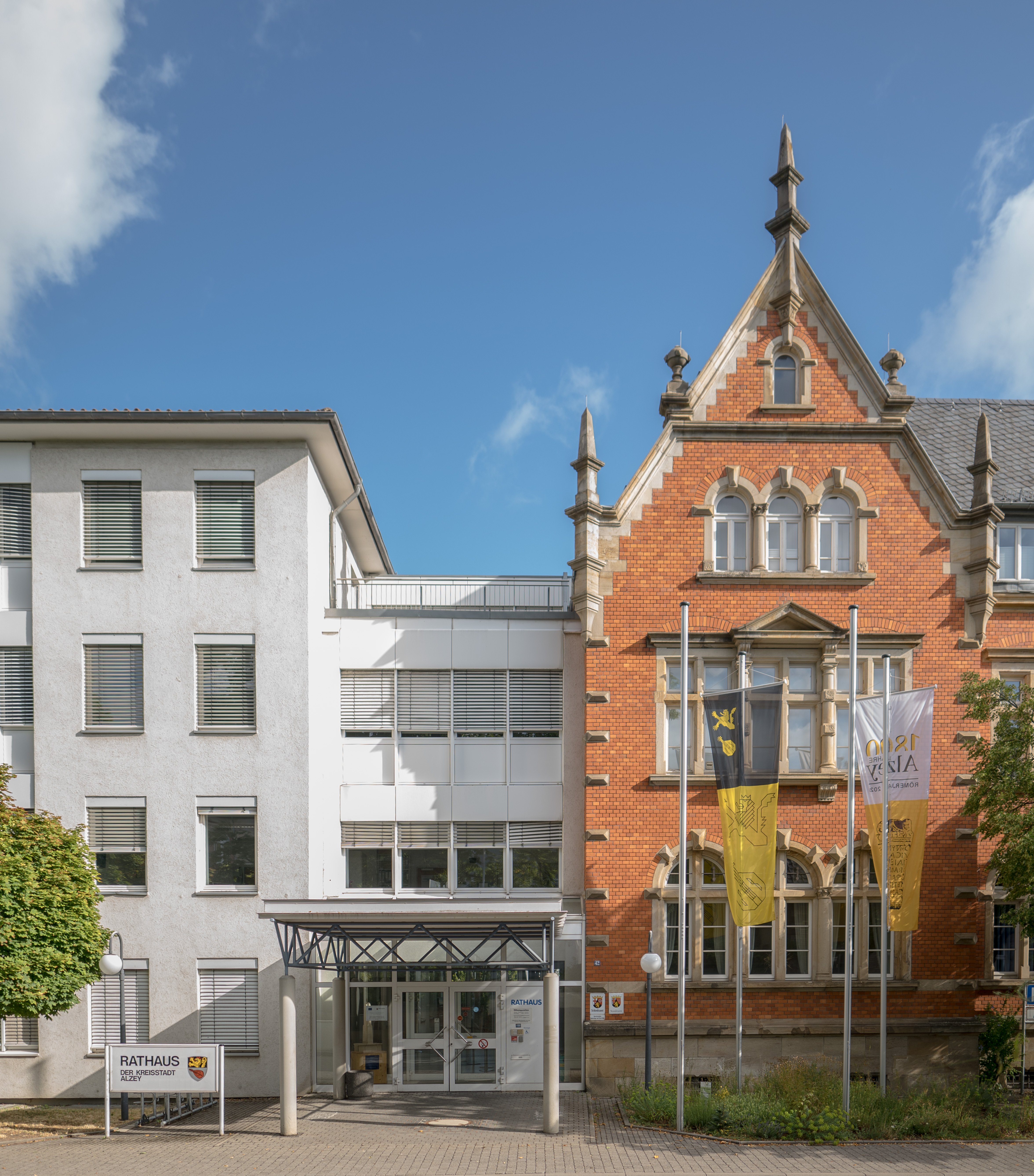 Haupteingang der Stadtverwaltung Alzey