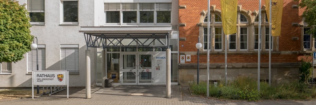 Haupteingang der Stadtverwaltung Alzey